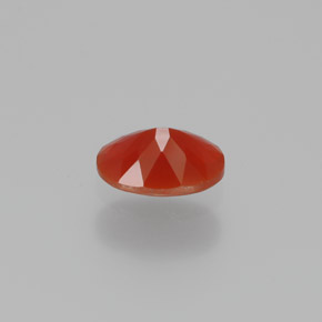 Opala de fogo laranja natural 0,54ct, corte oval, transparente