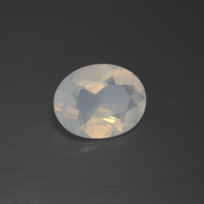 Opala de fogo branco natural 1,21ct, corte oval, transparente