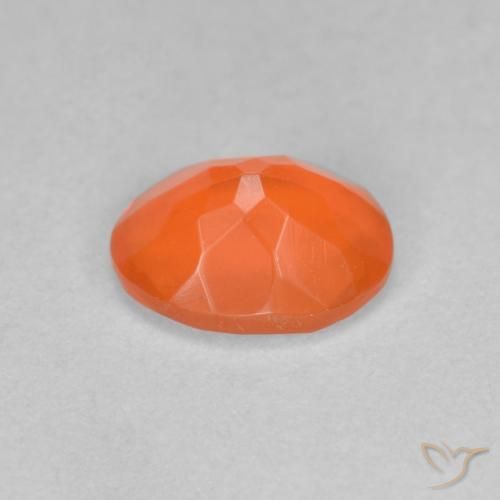 Opala de fogo laranja natural 0,70ct, corte oval, transparente