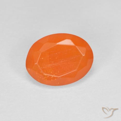 0.67ct Natural Laranja Intenso opala de fogo, oval, Transparente