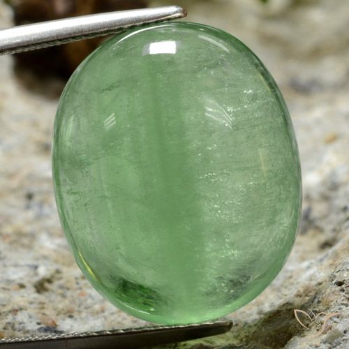 27.33ct Natural Luz verde Fluorita, oval, Transparente
