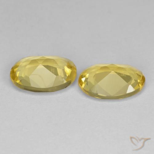 Pedras preciosas de Berilo Dourado Luz amarela natural de 1.97 ct, oval, VS