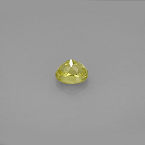 Granada grossulária verde natural 0,64ct, corte oval, VS-SI