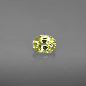 Granada grossulária verde natural 0,49ct, corte oval, VS
