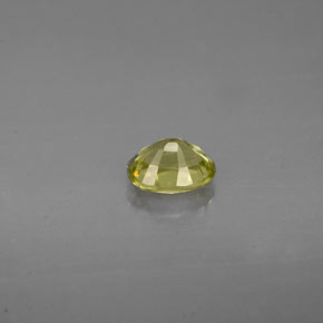 Granada grossulária verde natural 0,49ct, corte oval, VS