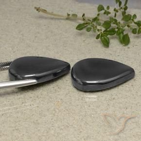 Pedras preciosas de Hematita Cinza escuro natural de 62.15 ct, Formato de pêra, Opaco
