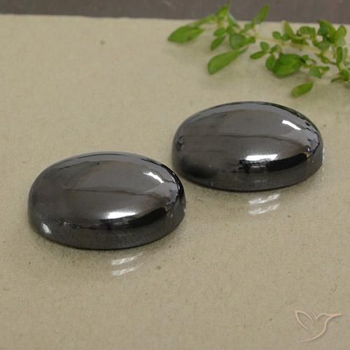 Pedras preciosas de Hematita cinza médio natural de 69.94 ct, oval, Opaco