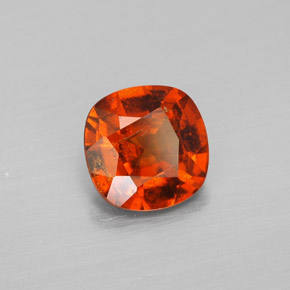 Granada Hessonita vermelho médio Natural 1.50ct, Almofada cortada, SI
