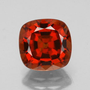 Granada hessonita laranja natural 2,79ct, almofada cortada, VS