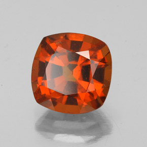 Granada hessonita vermelho natural 2,25ct, almofada cortada, VS-SI