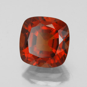 Granada hessonita vermelho natural 2,68ct, almofada cortada, VS-SI