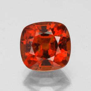 Granada hessonita laranja natural 2,45ct, almofada cortada, VS-SI