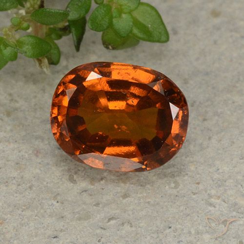 1.74ct Natural Laranja Profundo granada hessonita, oval, VS