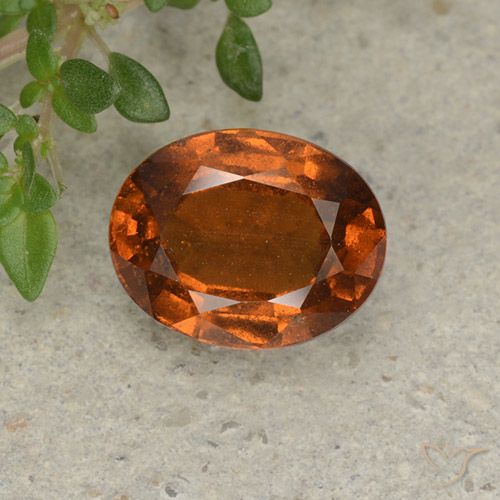 Granada hessonita laranja natural 2,26ct, corte oval, VS-SI