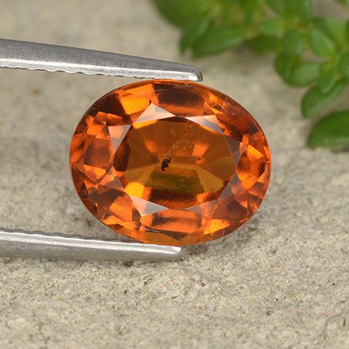 2.27ct Natural Laranja médio-escuro granada hessonita, oval, VS-SI
