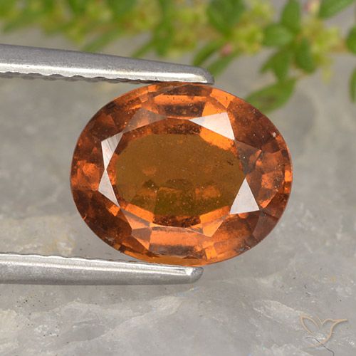 2.25ct Natural Laranja médio-escuro granada hessonita, oval, VS-SI