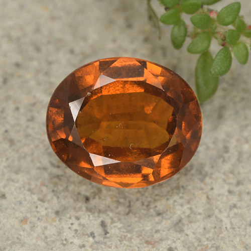 Granada hessonita laranja natural 2,76ct, corte oval, VS