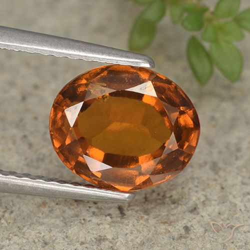 2.63ct Natural Laranja médio-escuro granada hessonita, oval, VS-SI