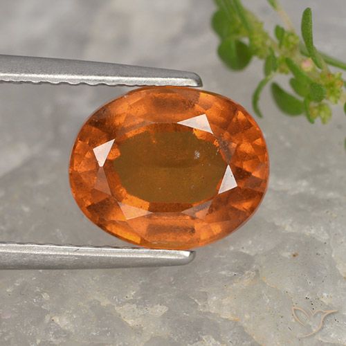 Granada hessonita laranja natural 2,67ct, corte oval, VS-SI