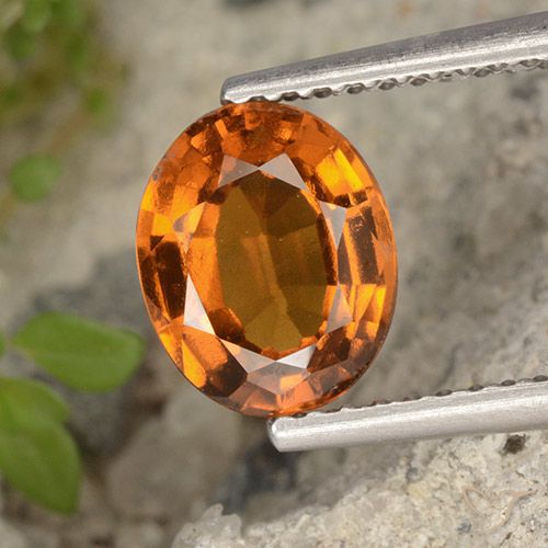 1.96ct Natural Laranja médio-escuro granada hessonita, oval, VS
