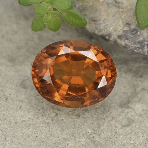 Granada hessonita laranja natural 1,91ct, corte oval, VS