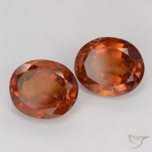 Pedras preciosas de granada hessonita Laranja escuro natural de 4.57 ct, oval, VS