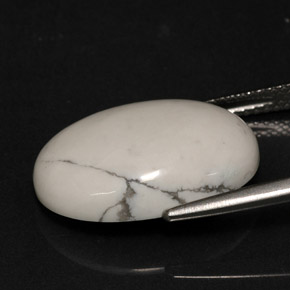 Howlita branco natural 8,82ct, corte oval, opaco
