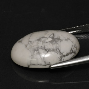Howlita branco natural 9,53ct, corte oval, opaco