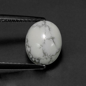 Howlita branco natural 2,60ct, corte oval, opaco