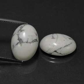 Howlita branco natural 11,35ct, corte oval, opaco