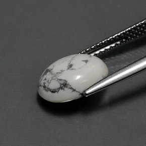 Howlita branco natural 2,41ct, corte oval, opaco