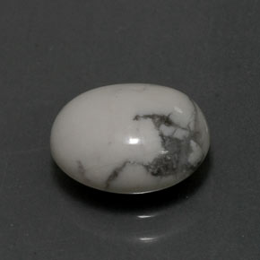 Howlita branco natural 2,30ct, corte oval, opaco