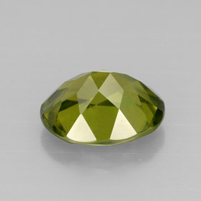 Idocrásio verde oliva natural 3,09ct, corte oval, VS