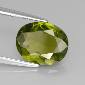 Idocrásio Verde oliva Natural 2.56ct, Corte Oval, VS