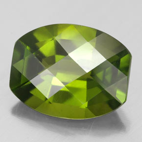 Idocrásio Verde oliva Natural 4.70ct, Almofada cortada, VS
