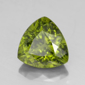 Idocrásio Verde oliva Natural 2.44ct, Trilhão, VS-SI
