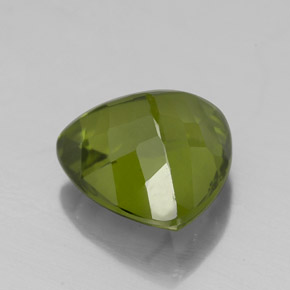 Idocrásio Verde oliva Natural 2.44ct, Trilhão, VS-SI