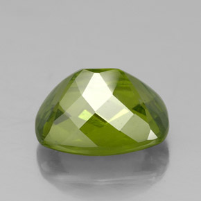 Idocrásio verde natural 2,40ct, almofada cortada, VS