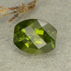 Idocrásio Verde oliva Natural 2.60ct, Forma extravagante, VS
