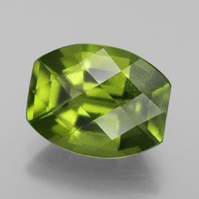 Idocrásio Verde oliva Natural 3.08ct, Forma extravagante, VS