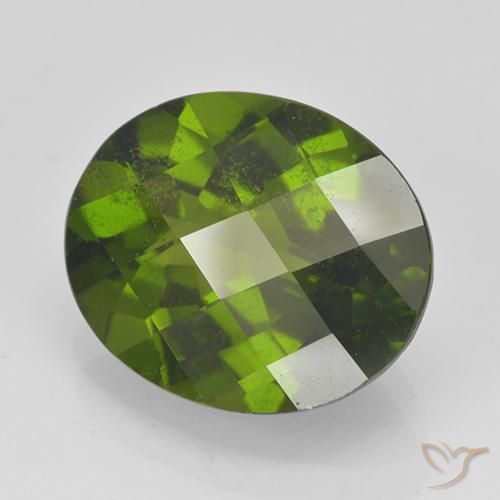 Idocrásio verde natural 4,00ct, corte oval, VS