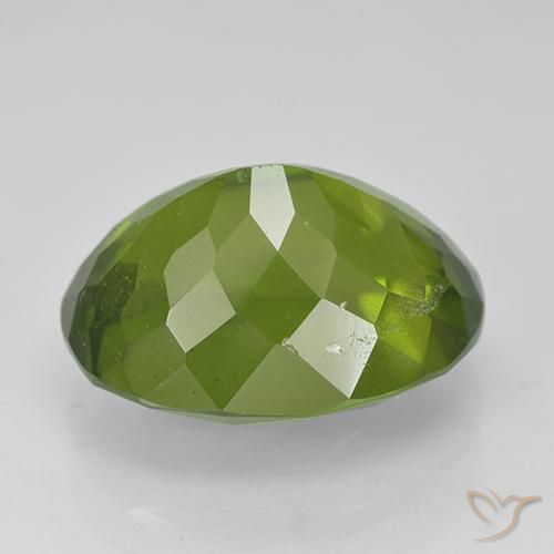 Idocrásio Verde médio Natural 5.61ct, Corte Oval, VS