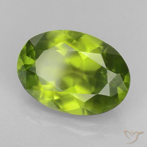 Idocrásio verde vivo Natural 6.08ct, oval, VS