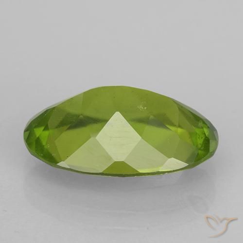 Idocrásio verde vivo Natural 6.08ct, oval, VS