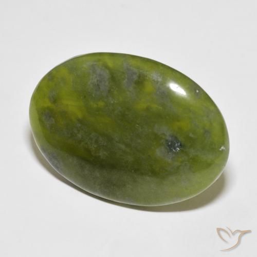 Idocrásio Verde médio Natural 39.90ct, oval, Opaco