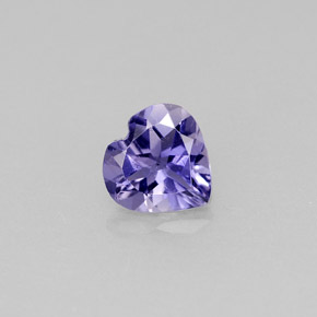 Iolita violeta natural 0,58ct, formato de coração, VS