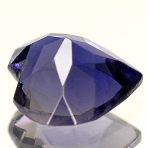 Iolita azul natural 0,55ct, formato de coração, VS