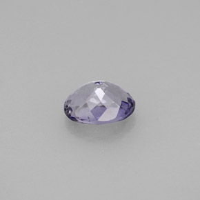 Iolita violeta natural 0,75ct, corte oval, VS