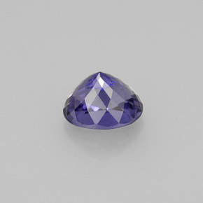 Iolita violeta natural 0,80ct, corte oval, VS