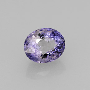 Iolita violeta natural 0,82ct, corte oval, VS
